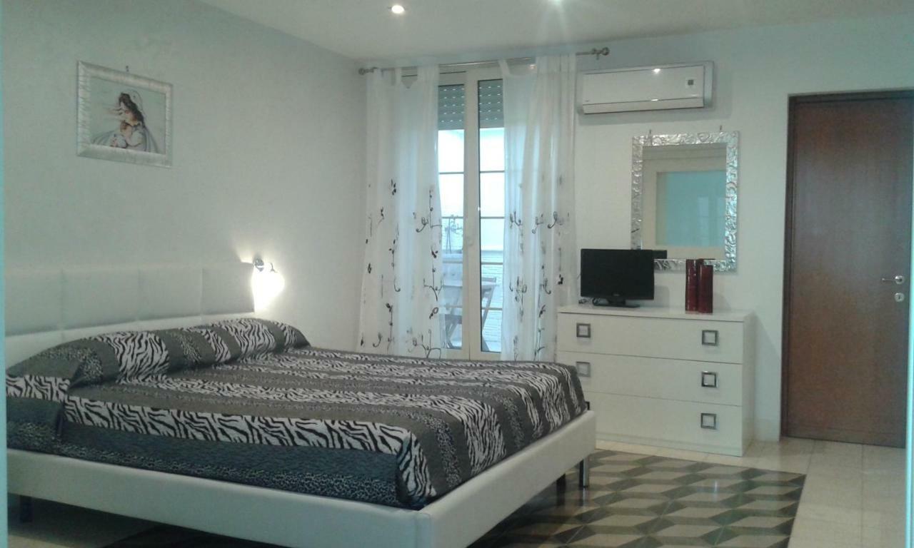 Casa Orchidea - The Fab Stay Brindisi Exteriör bild